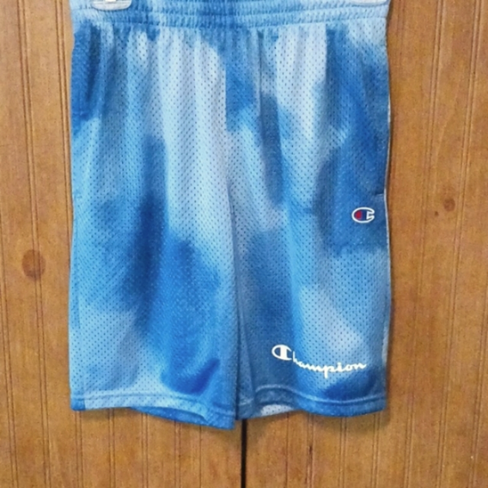 BOYS CHAMPION MESH CLOUD DYED SHORTS SIZE L